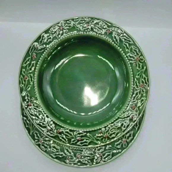 Set of 2 Christmas Berries by HAMPTON FORGE HOME Collectible Rim Soup Bowl - Picture 6 of 7